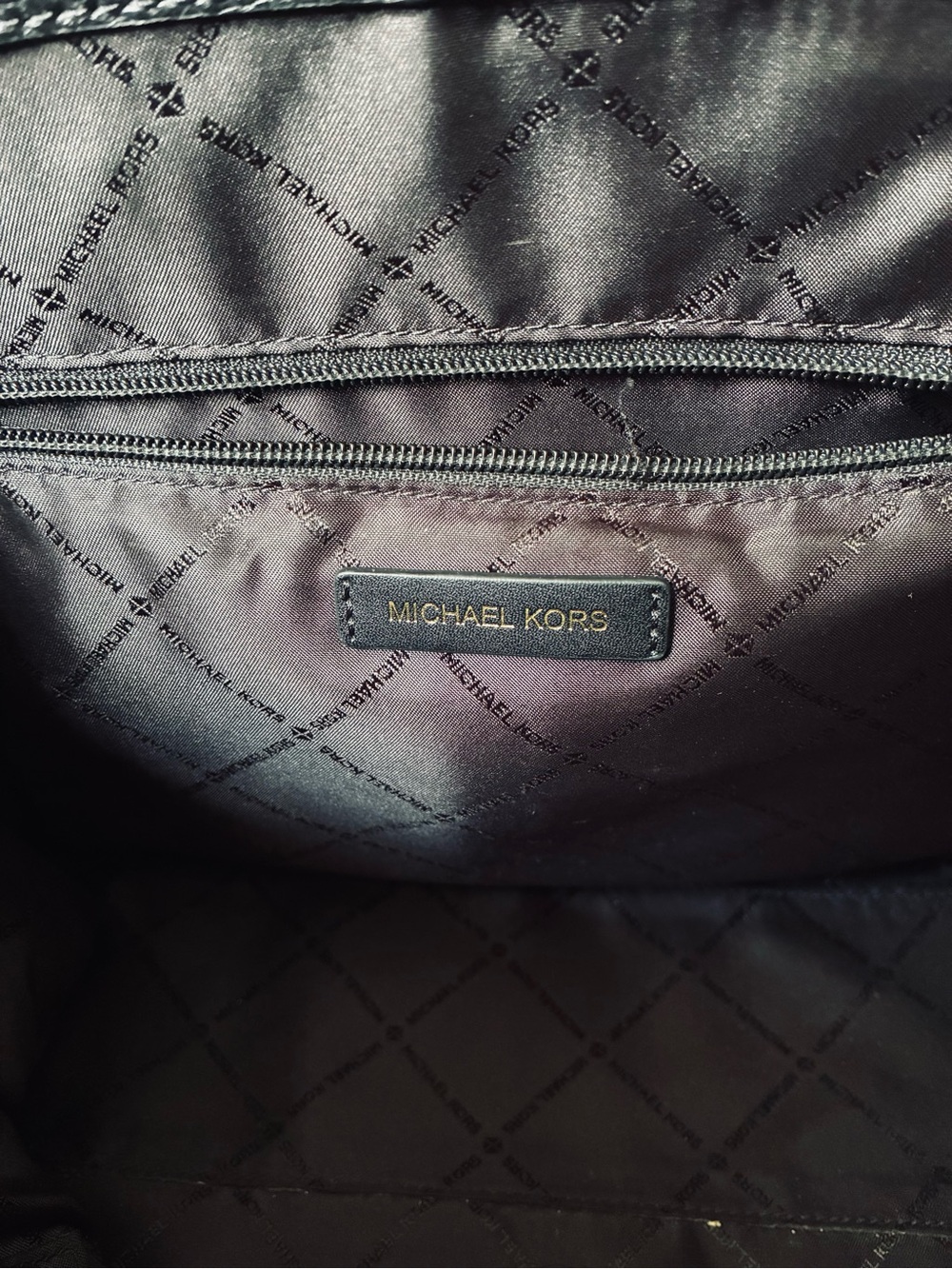 Michael Kors Black Leather Logo Tote Bag NWOT - Picture 5 of 15